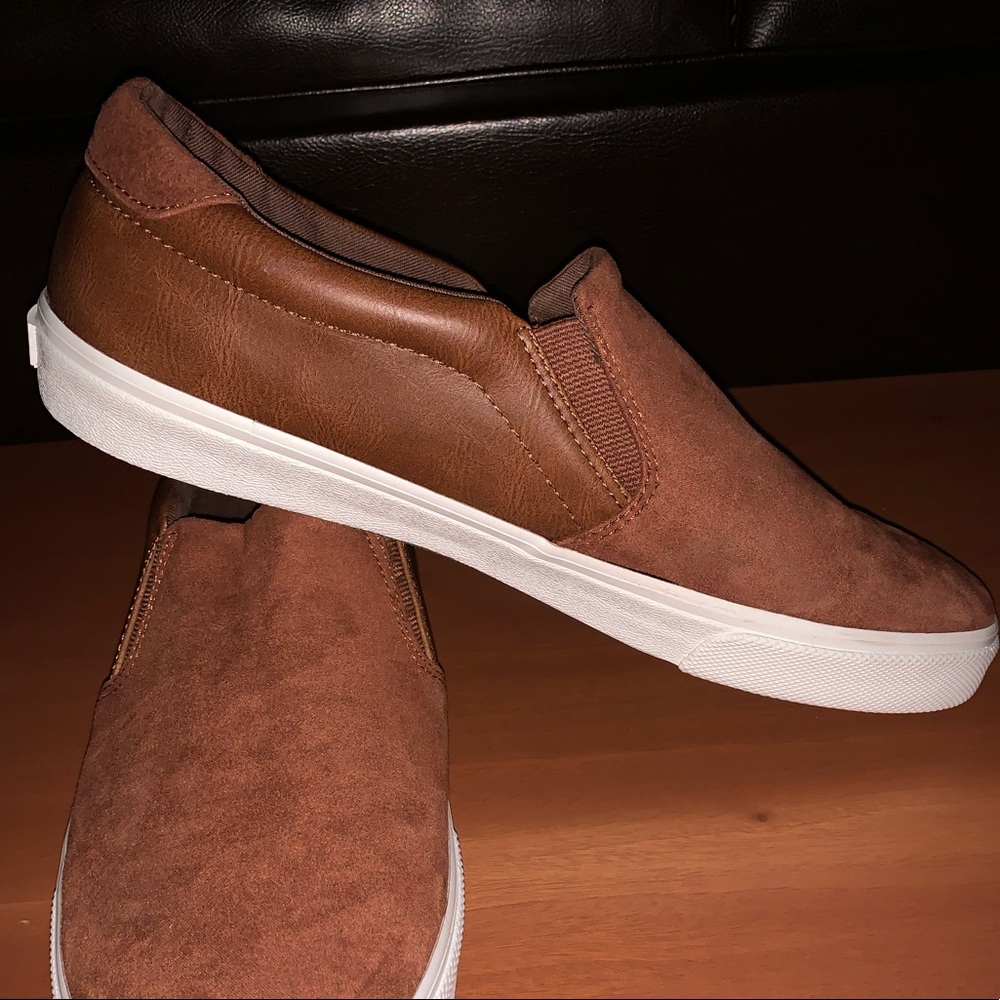 Men’s slip-on shoes. Like New! Worn once!